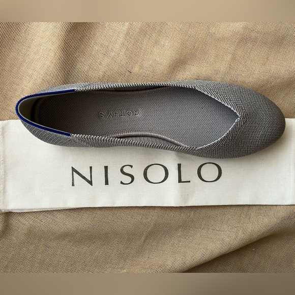 🪩 Rothy’s The Flat Round Toe Flats Silver Metallic 🪩 - Picture 2 of 7